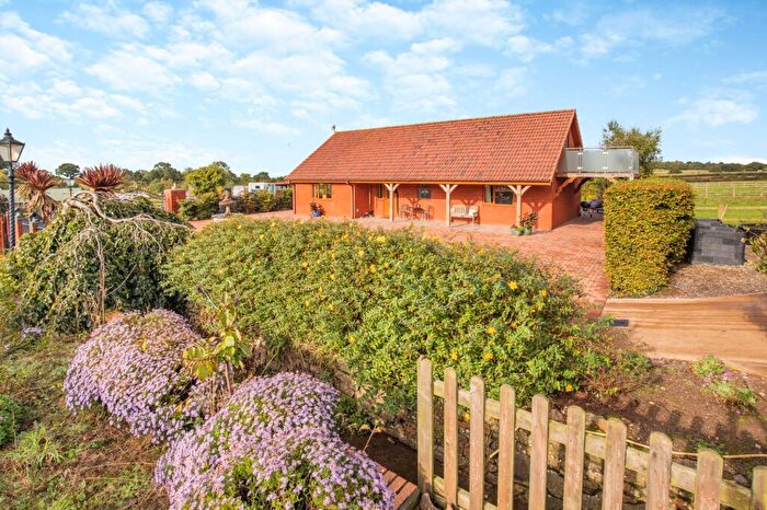 4 Bedroom Farm House For Sale In Kerswell, Cullompton, EX15