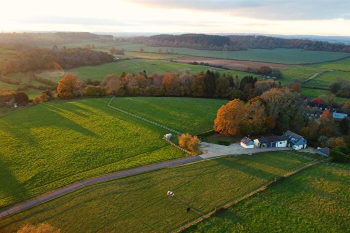 4 Bedroom Barn Conversion For Sale In Lytchett Matravers, BH16