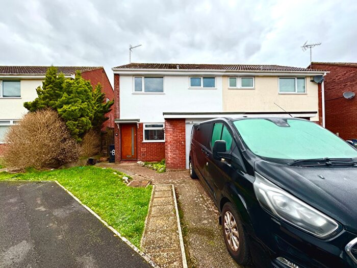 3 Bedroom Property To Rent In Hine Road, Taunton, TA1