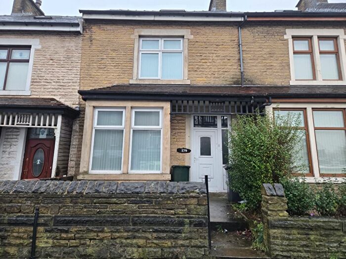 5 Bedroom Terraced House To Rent In Toller Lane, Bradford, West Yorkshire, BD9