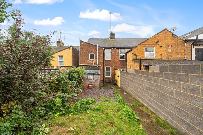 1 Bedroom Flat To Rent In Highfield Road, Dartford, Kent, DA1