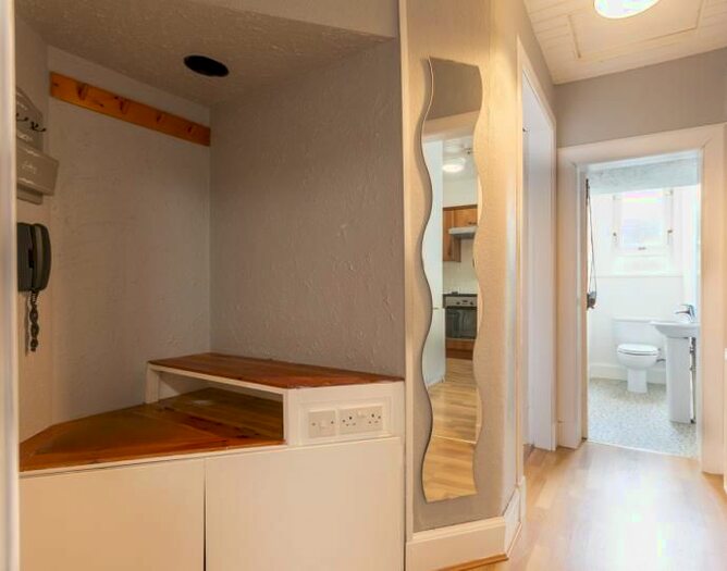 1 Bedroom Flat To Rent In Broughton Road, Edinburgh, EH7
