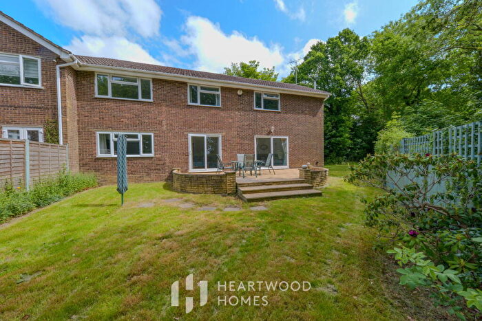 5 Bedroom Semi-Detached House For Sale In Colney Heath Lane, St. Albans, AL4