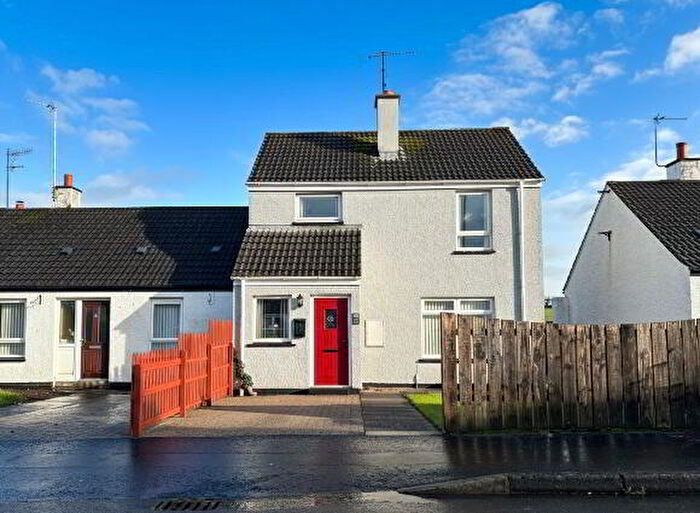 3 Bedroom Semi-Detached House For Sale In Fenton Park, Ballymena, BT44
