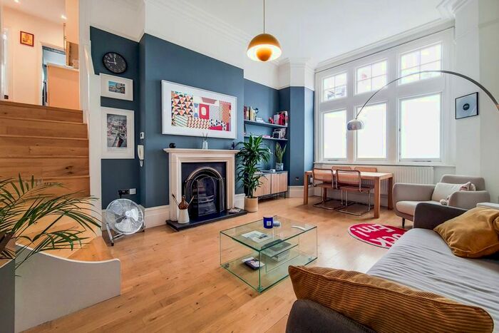 1 Bedroom Flat To Rent In Hornsey Lane Gardens, Highgate, London, N6