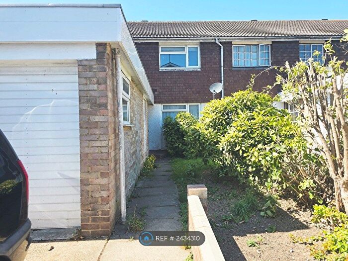 3 Bedroom Terraced House To Rent In Wyldfield Gardens, London, N9
