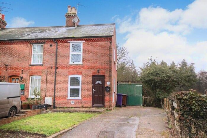 2 Bedroom Terraced House To Rent In Lower Road, Breachwood Green, SG4