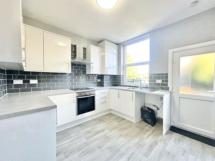 2 Bedroom Terraced House To Rent In Stockport Road East, Bredbury, Stockport, SK6
