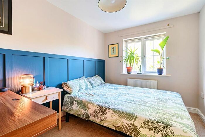3 Bedroom End Of Terrace House For Sale In Flax Meadow Lane, Axminster, EX13