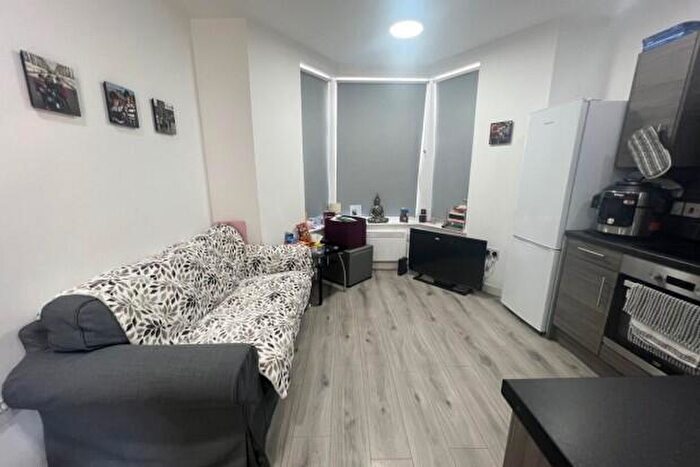 1 Bedroom Flat To Rent In Mackintosh Place Cardiff, CF24