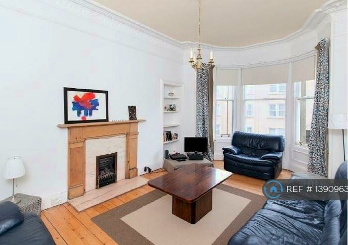 2 Bedroom Flat To Rent In Leamington Terrace, Edinburgh, EH10