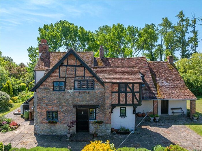 4 Bedroom Detached House For Sale In Westfield Road, Long Crendon, Aylesbury, Buckinghamshire, HP18