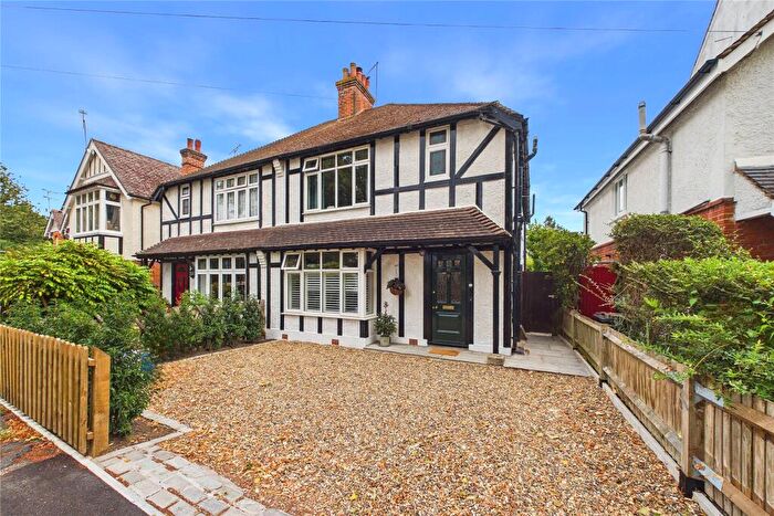 3 Bedroom Semi-Detached House For Sale In Ferndale Road, Horsell, Surrey, GU21