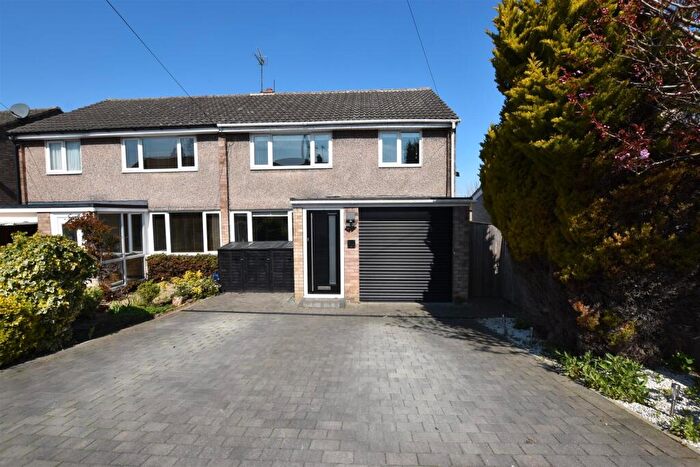 3 Bedroom Semi-Detached House To Rent In Kerry Drive, Kirk Ella, Hull, HU10