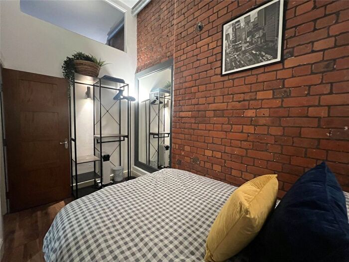 2 Bedroom Flat For Sale In Lancaster House, Whitworth Street, Manchester, M1