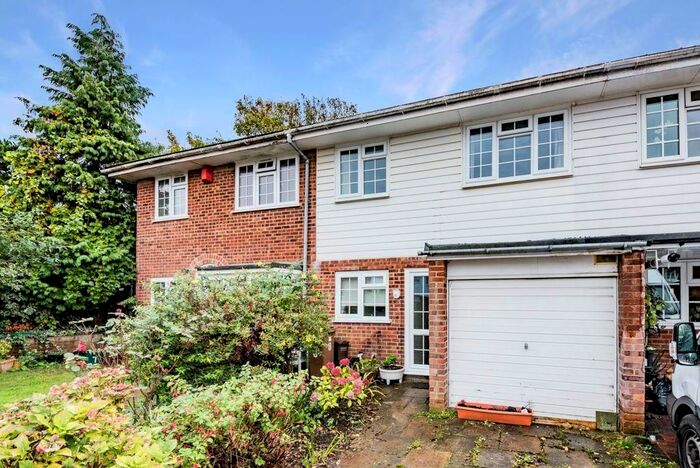 3 Bedroom Property To Rent In Turpin Way, Wallington, SM6