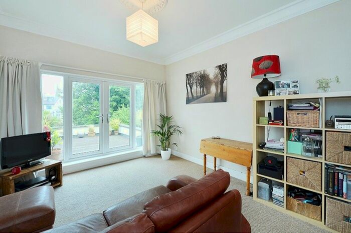 1 Bedroom Flat To Rent In Becmead Avenue, London, SW16