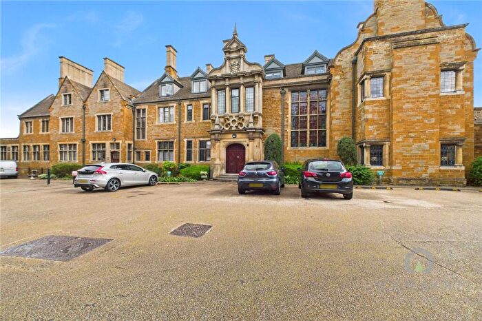 1 Bedroom Flat To Rent In Woolston Close, Northampton, NN3