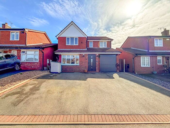 4 Bedroom Detached House For Sale In Lichfield Close, Arley, CV7