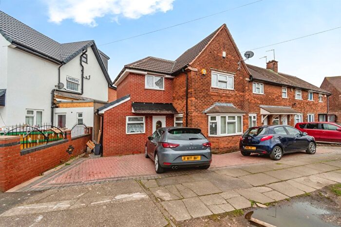4 Bedroom End Terrace House For Sale In Aldis Road, Walsall, WS2