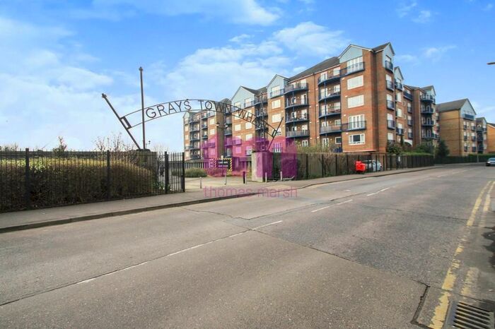 2 Bedroom Flat To Rent In Argent Court, Argent Street, Grays, RM17