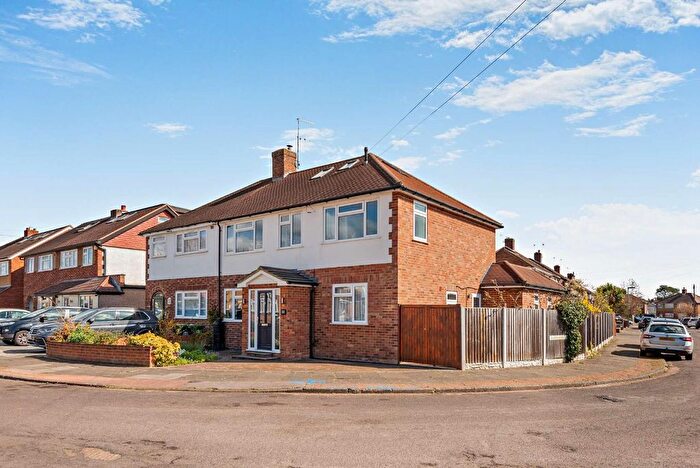 4 Bedroom Semi Detached House For Sale In Rex Avenue, Ashford, TW15