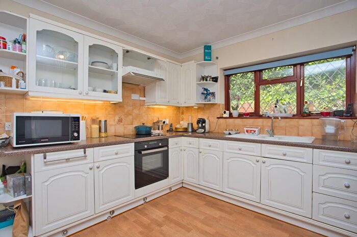 3 Bedroom Bungalow For Sale In Station Road, Martin Mill, Dover, CT15
