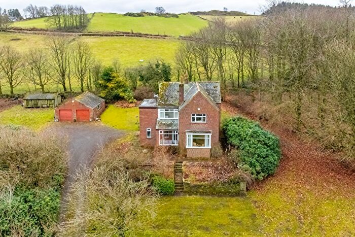 4 Bedroom Detached House For Sale In Wolfstones Road, Wilshaw, Holmfirth, HD9