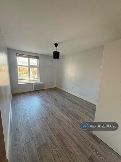 1 Bedroom Flat To Rent In Peaberry Court, London, NW4