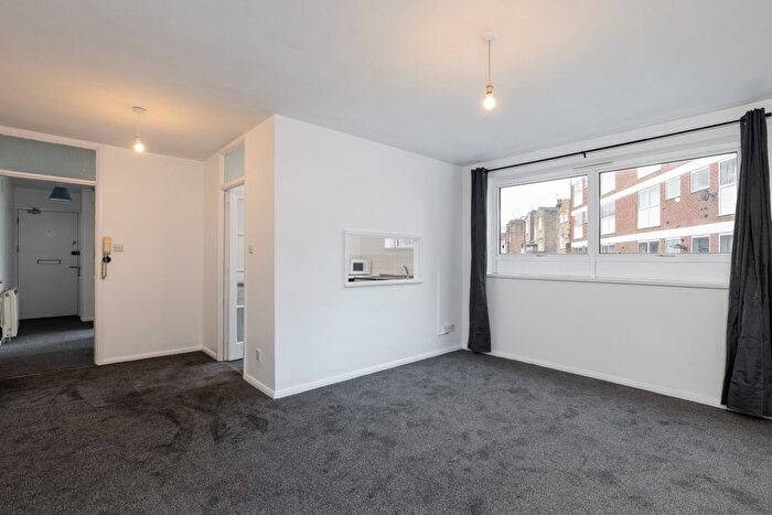 1 Bedroom Flat To Rent In Wilkinson Street, London, SW8