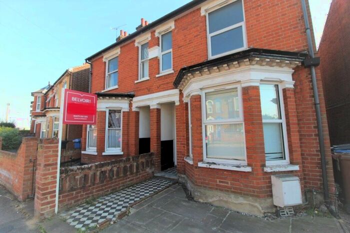 3 Bedroom Semi-Detached House To Rent In Foxhall Road, Ipswich, IP3