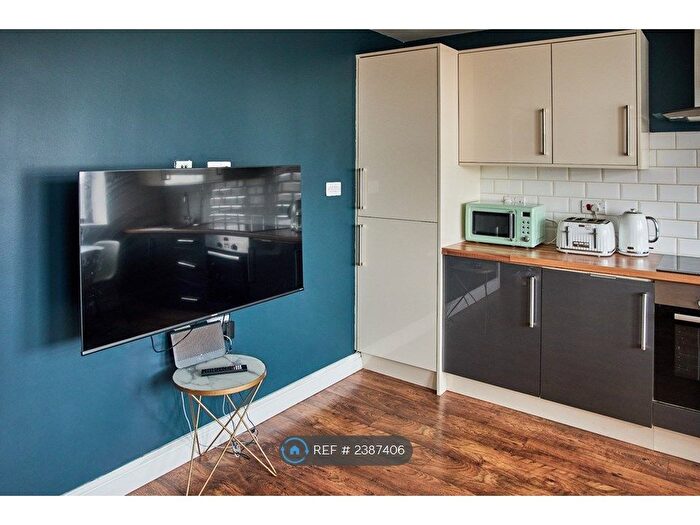 2 Bedroom Flat To Rent In Lincoln Court, Peterborough, PE1