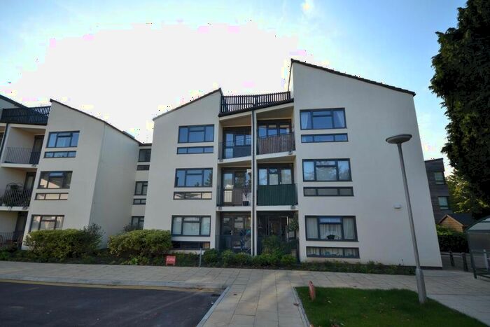1 Bedroom Apartment To Rent In Field View, Caversham, Reading, RG4