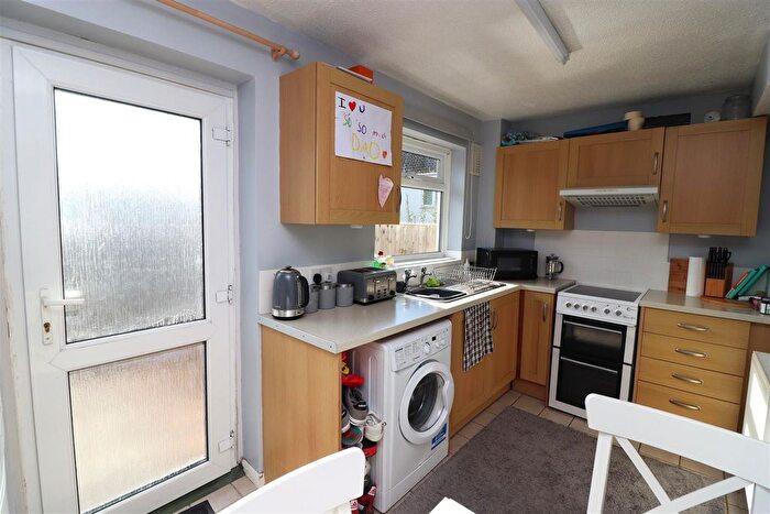 2 Bedroom End Of Terrace House For Sale In Walnut Way, Barnstaple, EX32