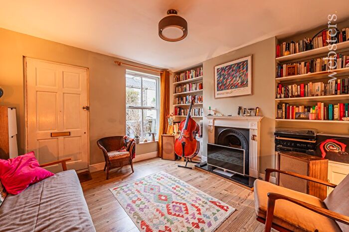 3 Bedroom Terraced House For Sale In Newmarket Street, Norwich, NR2