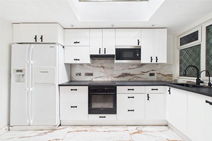 3 Bedroom Bungalow To Rent In Westfield Road, Winnersh, Wokingham, Berkshire, RG41