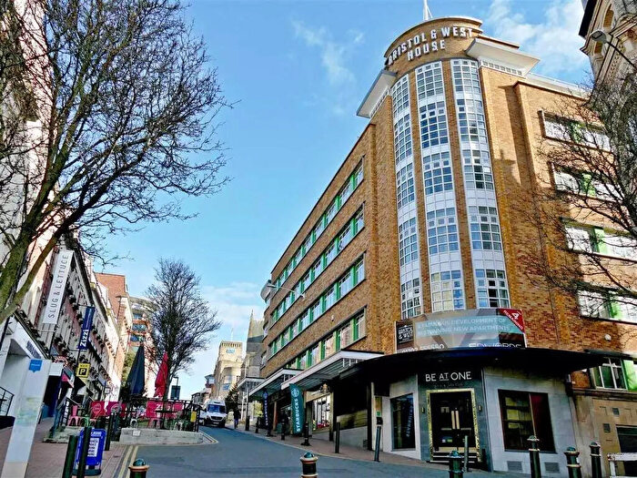 1 Bedroom Flat For Sale In Post Office Road, Bournemouth, BH1