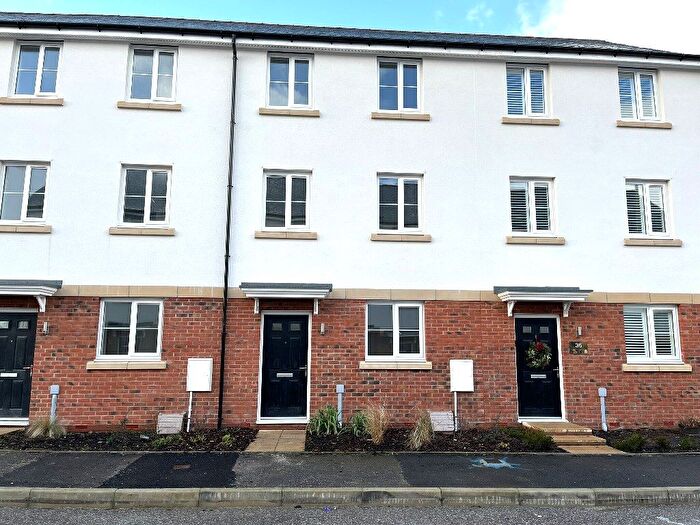 3 Bedroom Town House To Rent In Vixen Tor Road, Tavistock, PL19
