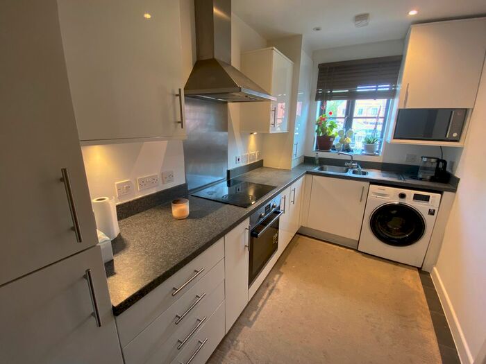 2 Bedroom Property To Rent In Granada Way, Leamington Spa, CV31