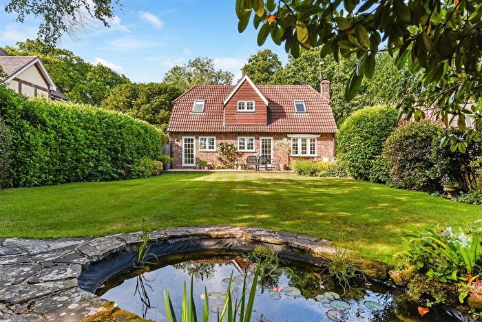 4 Bedroom Detached House For Sale In West Walberton Lane, Walberton, BN18