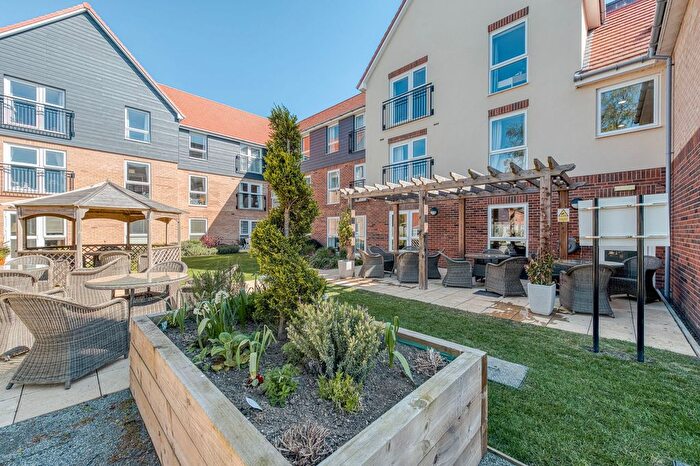 2 Bedroom Flat For Sale In Waveney Place, Harleston, IP20