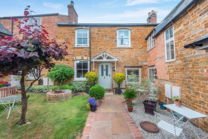 2 Bedroom Cottage For Sale In Toons Yard, Uppingham, Oakham, LE15