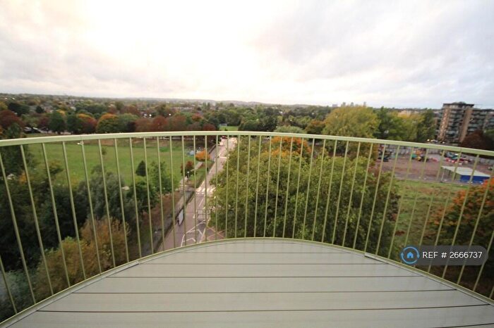 2 Bedroom Flat To Rent In Cairncross House, London, SE3