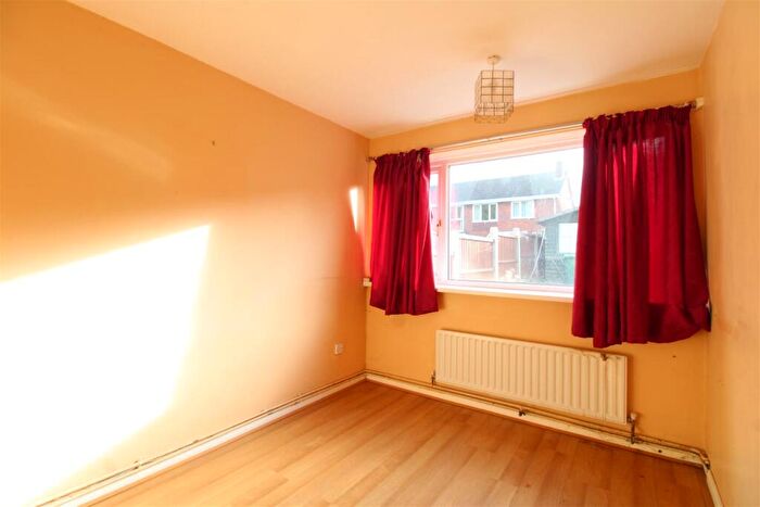 2 Bedroom Terraced Bungalow For Sale In Alder Road, Kingswinford, DY6