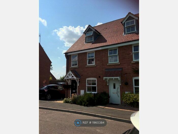 3 Bedroom Semi-Detached House To Rent In Long Breech, Kettering, NN14