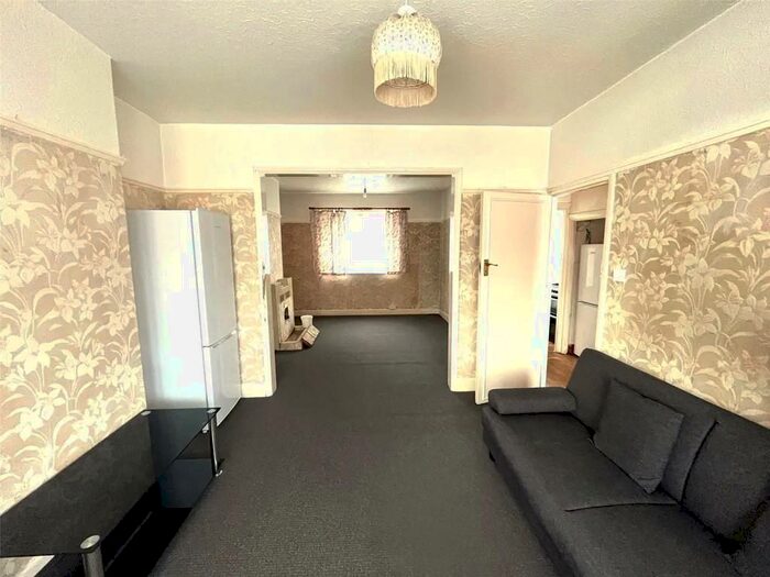 3 Bedroom Semi-Detached House To Rent In Brent Way, Wembley, HA9