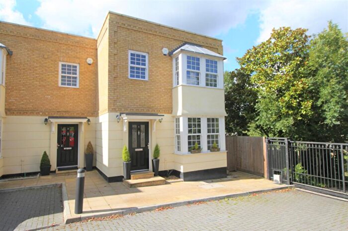 3 Bedroom Terraced House To Rent In Barfield Court A, Albemarle Road, Beckenham, Kent, BR3