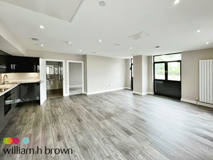 1 Bedroom Apartment To Rent In Victoria Avenue, Southend-On-Sea, SS2