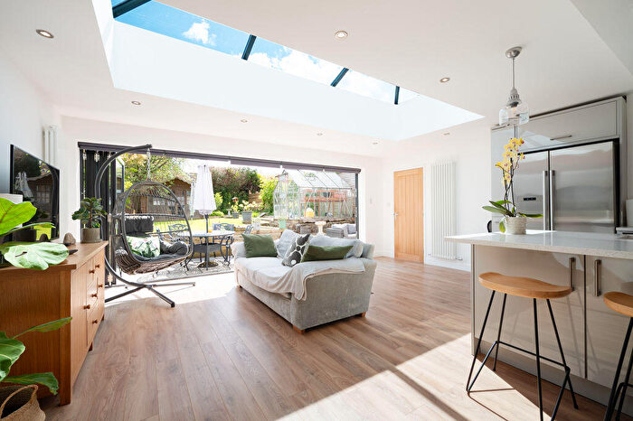 4 Bedroom Detached House For Sale In Oldfield Road, Stannington, Sheffield, S6