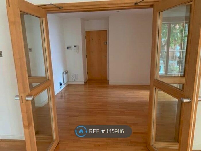 3 Bedroom Flat To Rent In Marsham Street, London, SW1P